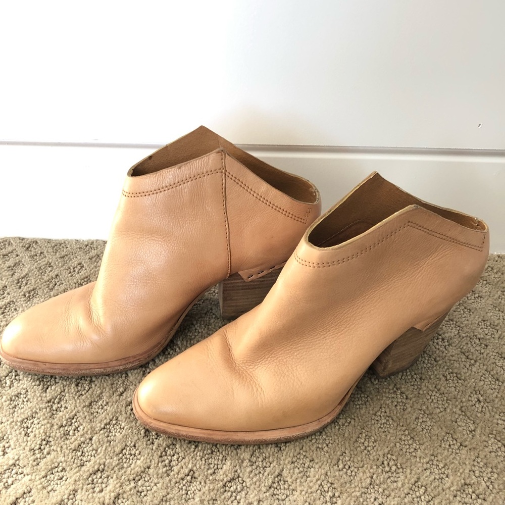 Dolce Vita backless booties